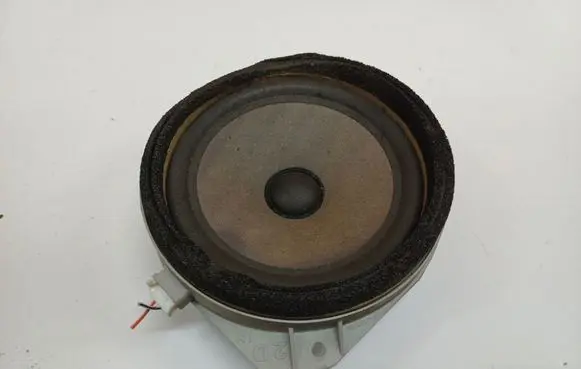 Subaru Legacy Front door speaker 88301
