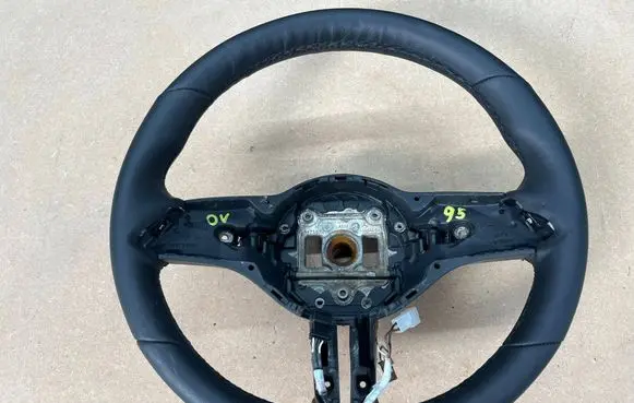 Mercedes-Benz CLA C118 X118 Steering wheel