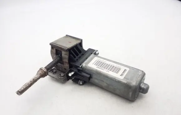 Volvo S40 Seat adjustment motor 988582103