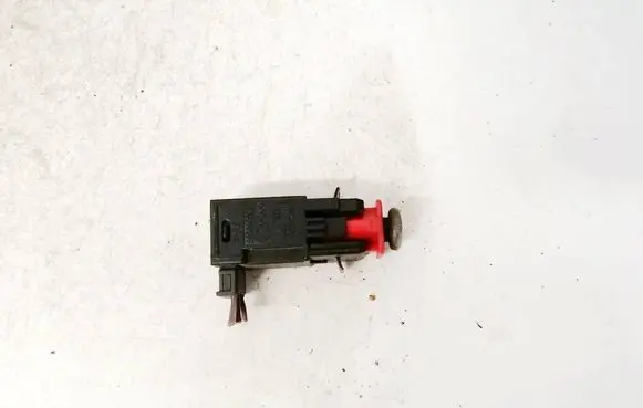 Opel Corsa D Brake pedal sensor switch 55701395 869619858