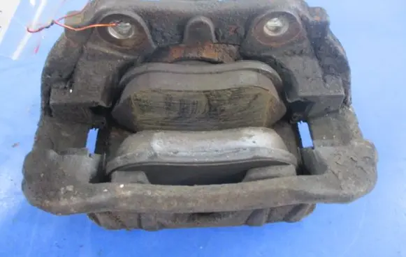 Citroen Xsara Picasso Front brake caliper
