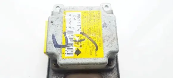 Mitsubishi Colt Airbag control unit/module MB953174 X6T39772