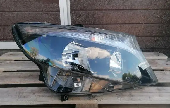 Mercedes-Benz Vito Viano W447 Headlight/headlamp A4479067800 00445309 1EL01128418