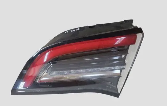 Tesla Model Y Tailgate rear/tail lights 24531802 01534202