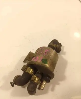 Audi A6 S6 C4 4A Valve vacuum 034906283