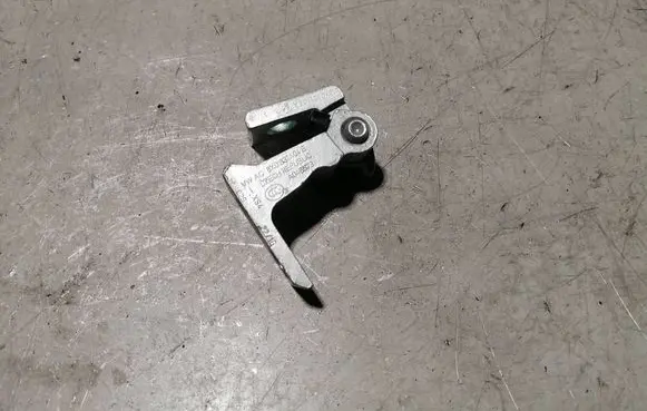 Skoda Superb B8 (3V) Front door upper hinge 8X0831404E