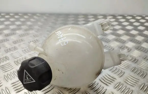Citroen C3 Coolant expansion tank/reservoir 9800777280