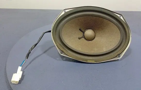 Subaru Forester SG Subwoofer speaker 86301SA140