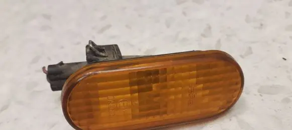 Volkswagen Sharan Front fender indicator light 3A0949117A