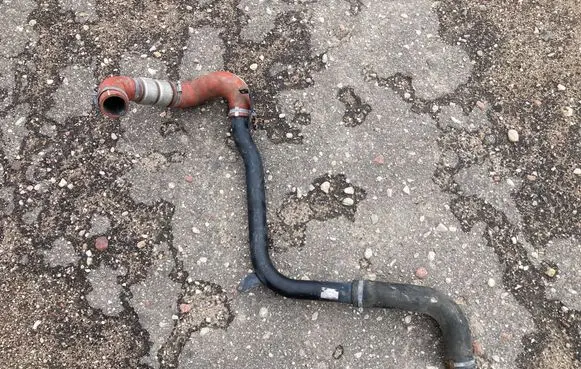 Ford Kuga I Intercooler hose/pipe AV416C646BD