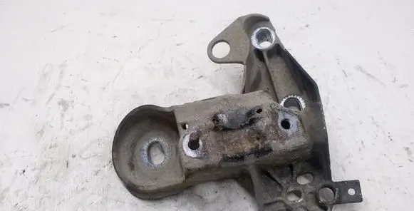 Audi A6 S6 C5 4B Engine mounting bracket 4B0199352B