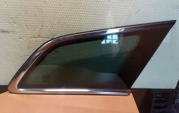 Mazda CX-7 Rear side window