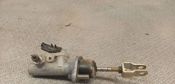 Mitsubishi Pajero Pinin Clutch master cylinder 