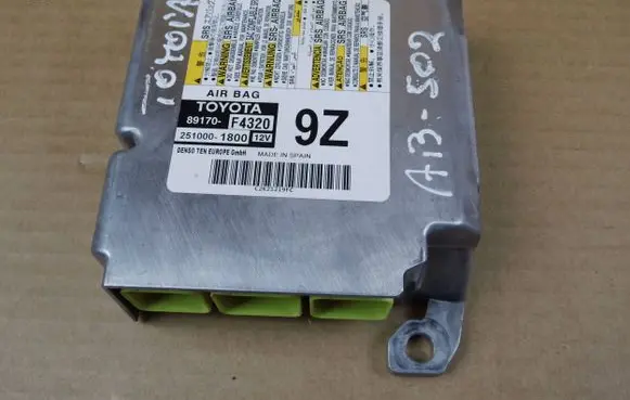 Toyota C-HR I Airbag control unit/module 89170F4320