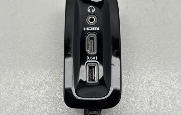 Chrysler Pacifica USB socket connector 68229844AC 33337801 53408466