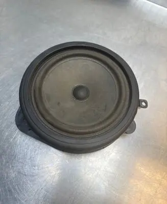 Audi A3 S3 8P Front door speaker 8P0035411 7606500214