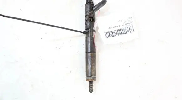 Renault Modus Fuel injector EJBR02701Z
