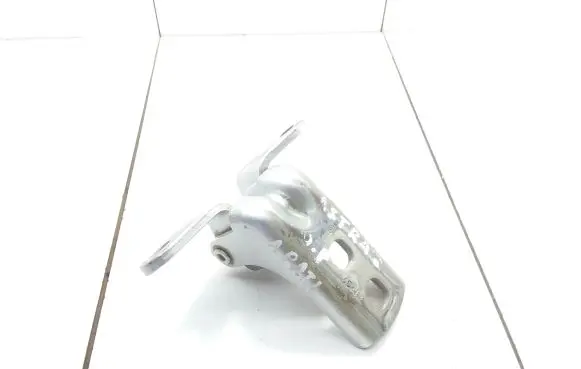 Opel Astra J Front door lower hinge C46MM 1137