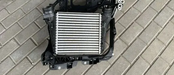 Porsche Macan (95B) Intercooler radiator 95B145803G