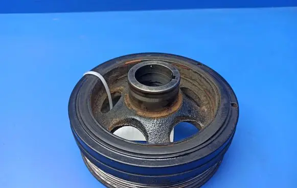 Mercedes-Benz E W211 Crankshaft pulley A6420300003