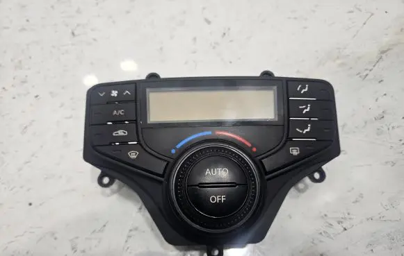 Hyundai i30 Climate control unit 972502L610