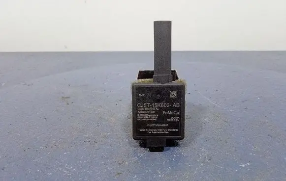 Ford Escape III Aerial antenna amplifier CJ5T-15K602-AB