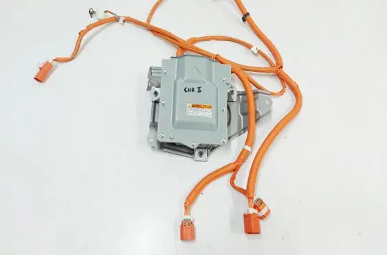 Toyota C-HR II Voltage converter/converter module 8267010100