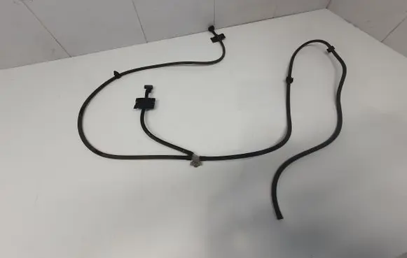 Windshield washer spray nozzle