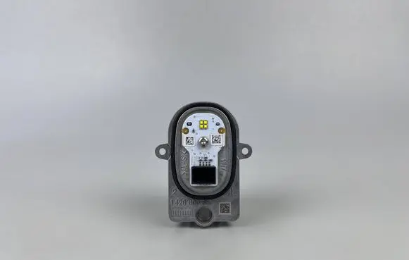 Volkswagen Tiguan LED ballast control module 1420000863 E149831