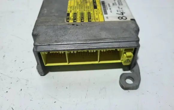 Toyota Avensis T250 Airbag control unit/module 8917005121 215767102