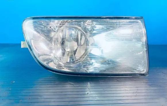 Skoda Octavia Mk2 (1Z) Front fog light 1Z0941700 1Z0941702