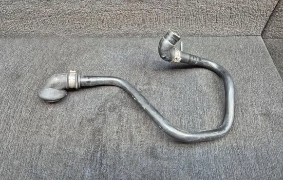 Audi Q5 SQ5 Air intake hose/pipe 8R0611931A