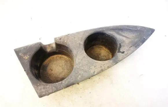 Mazda MPV Cup holder lc62685l1