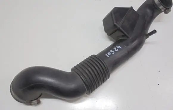 Mitsubishi Eclipse Air intake hose/pipe MB925158V