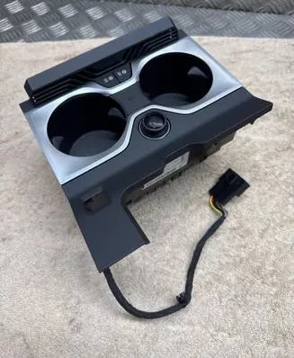 BMW X6 G06 Cup holder front 6827173 20231127 11033864B