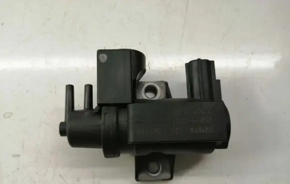 Toyota Avensis T250 Turbo solenoid valve 258190R011 70051308