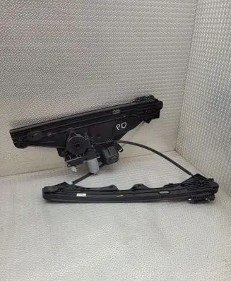 Opel Mokka B Front door window regulator with motor 9828130680
