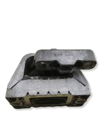 Volkswagen Golf V Engine mount bracket 601048