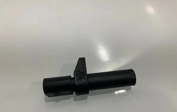 Mercedes-Benz E W211 Crankshaft position sensor 0031532828 A0031532828