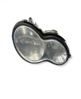 Mercedes-Benz C W203 Headlight/headlamp 0301166206 A2038203261