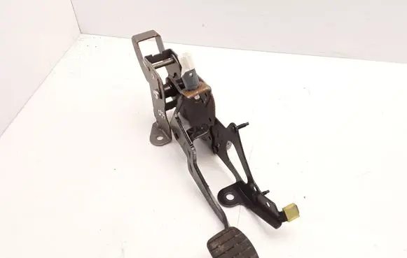 Renault Megane II Brake pedal 3312700A 240406 72549