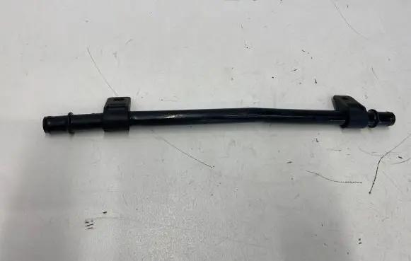 Mercedes-Benz Vito Viano W639 Engine coolant pipe/hose A6398306315