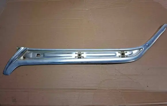 Mercedes-Benz 280 450 W116 Rear fender molding trim 