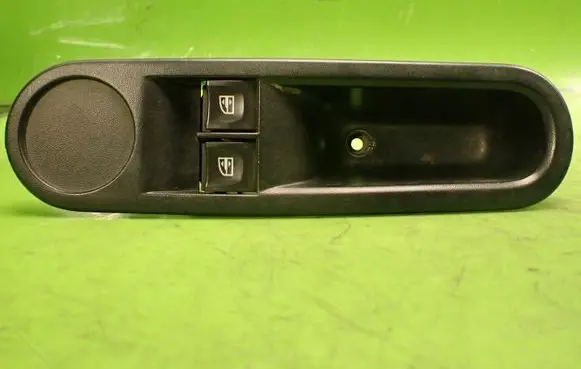 Renault Twingo III Quarter vent window switch 809600758R