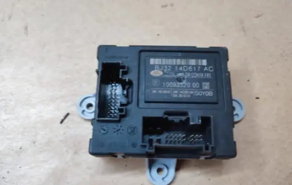 Jaguar XF X250 Door control unit/module BJ3214D617AC