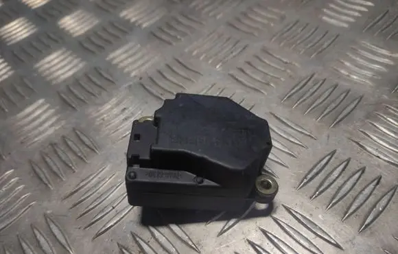 Volvo XC90 Air flap motor/actuator 74935G 310304