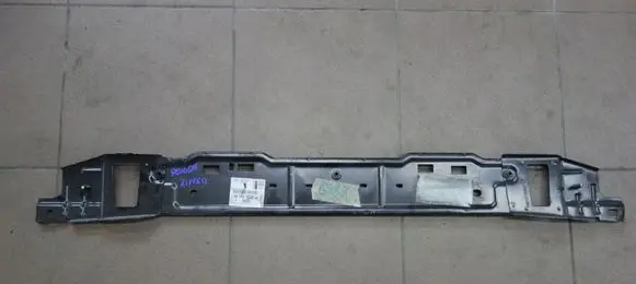 Peugeot Rifter Intercooler pipe mounting bracket 9814630380