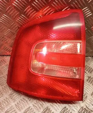 Skoda Octavia Mk2 (1Z) Rear/tail lights 1Z9945257