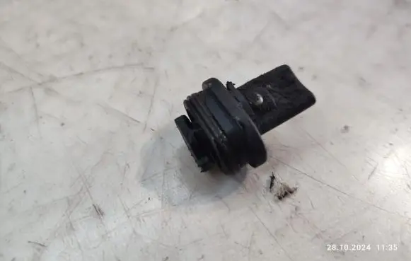 KIA Magentis Fuel Injector clamp holder 2245027XXX