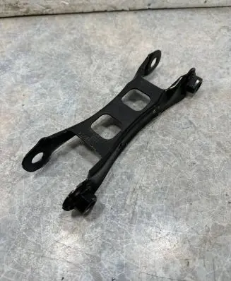BMW i3 Rear upper control arm/wishbone 6867882 33326867882